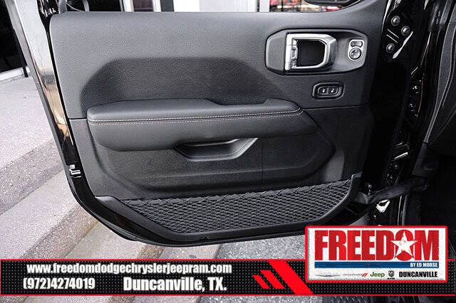 2025 Jeep Gladiator High Tide