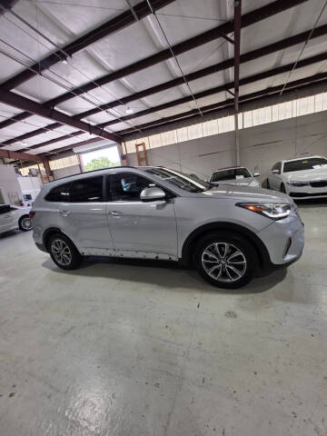 2017 Hyundai Santa Fe SE