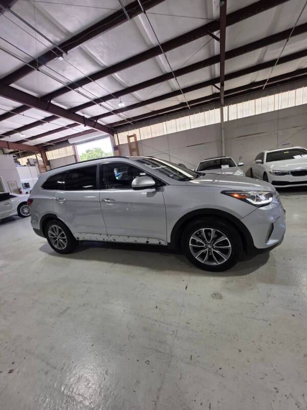2017 Hyundai Santa Fe SE