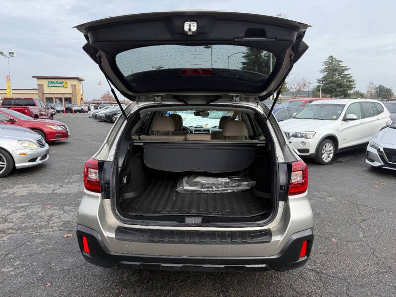 2018 Subaru Outback 2.5i Premium