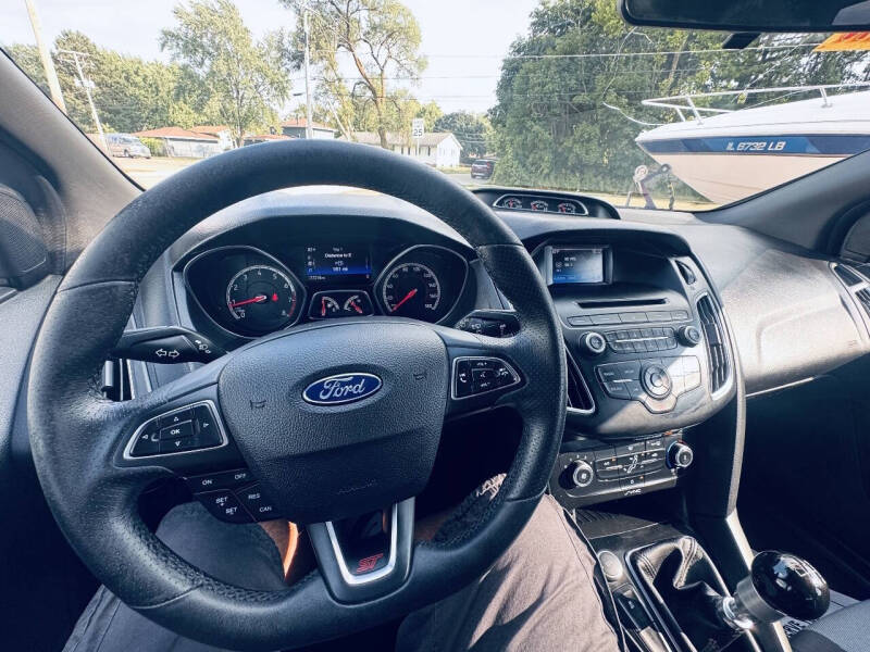 2017 Ford Focus ST