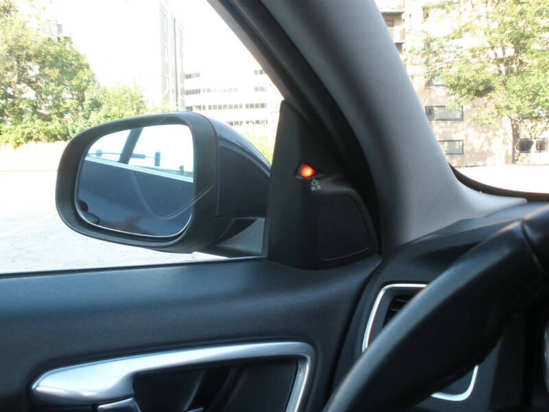 2015 Volvo V60 T5 Drive-E Premier