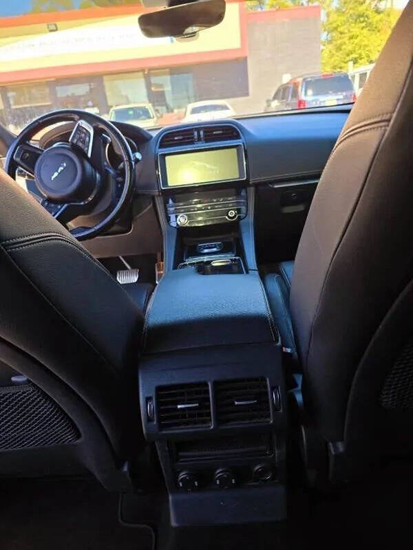 2020 Jaguar F-PACE S