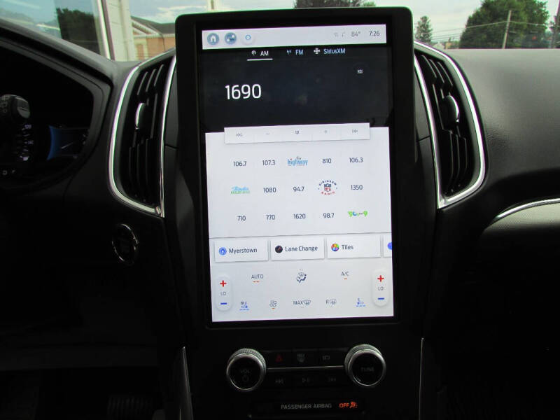 2022 Ford Edge Titanium