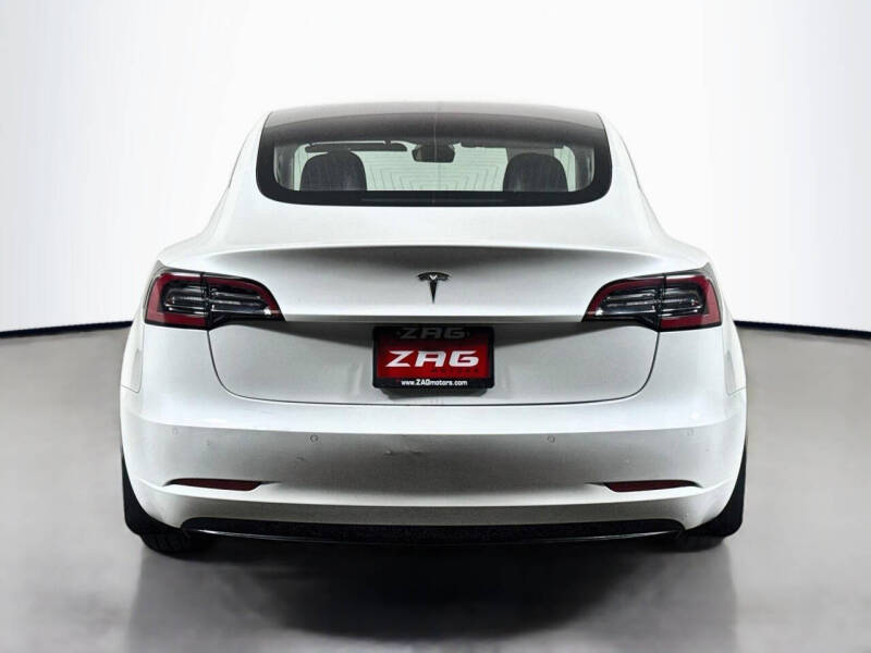 2019 Tesla Model 3 Standard Range Plus