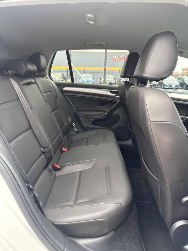 2015 Volkswagen e-Golf SEL Premium