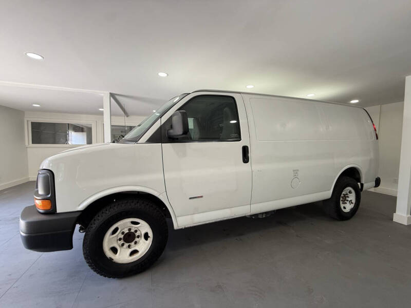 2017 Chevrolet Express 2500