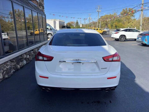 2016 Maserati Ghibli