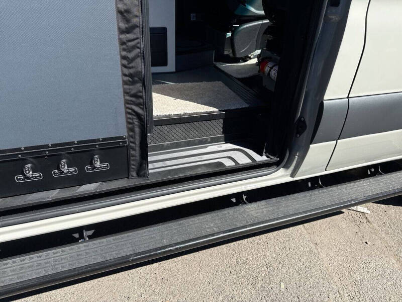 2025 Mercedes-Benz Sprinter