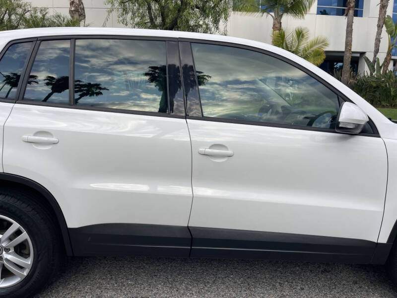 2012 Volkswagen Tiguan LE