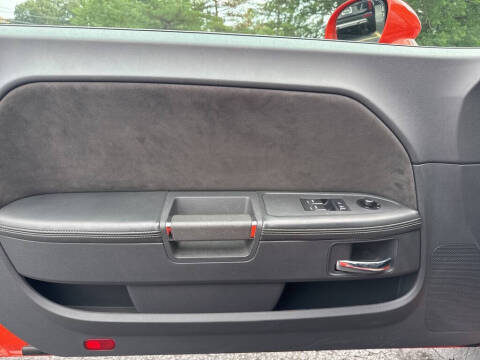 2008 Dodge Challenger SRT8