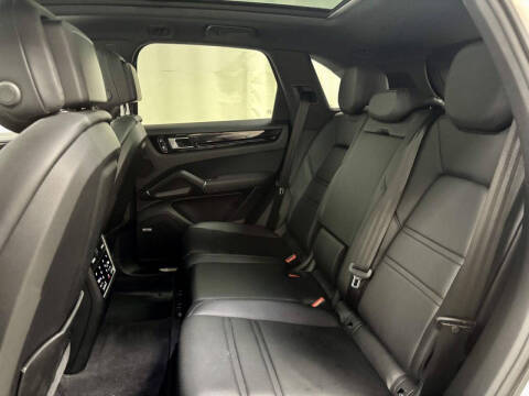 2019 Porsche Cayenne E-Hybrid