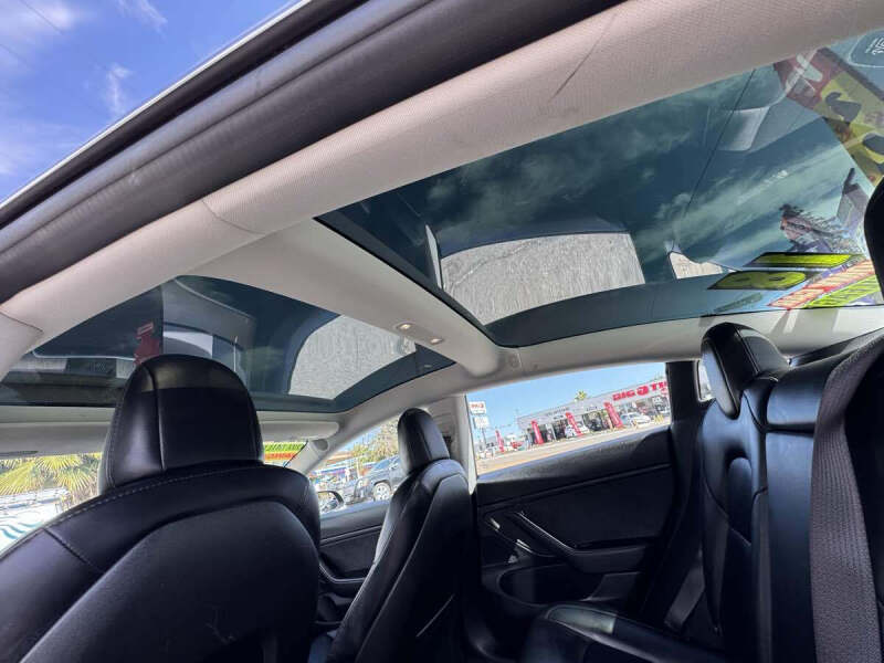 2018 Tesla Model 3 Performance