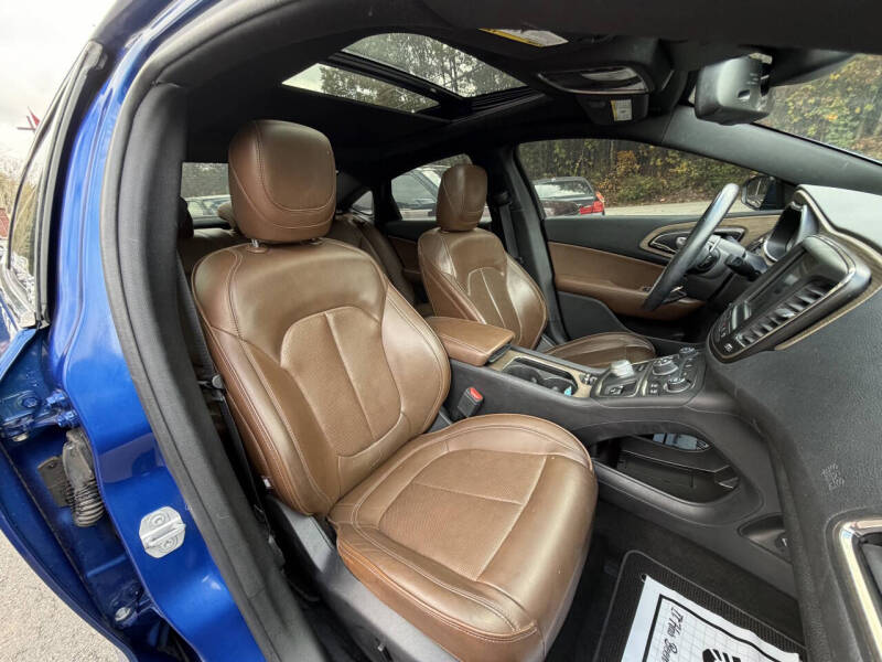 2017 Chrysler 200 C Platinum