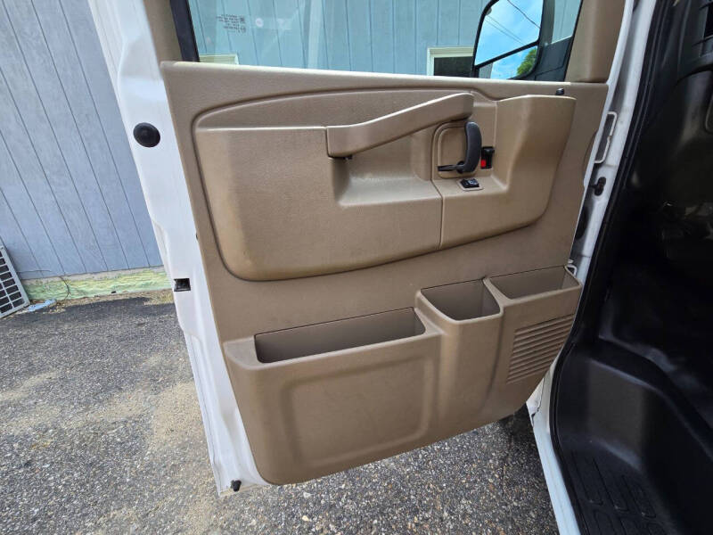 2020 Chevrolet Express 2500