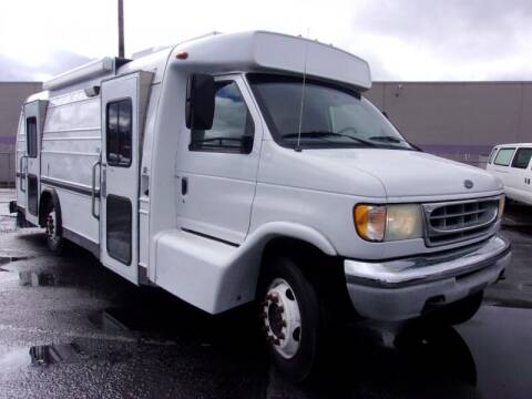2001 Ford E-Series for sale at Delta Auto Sales in Milwaukie OR