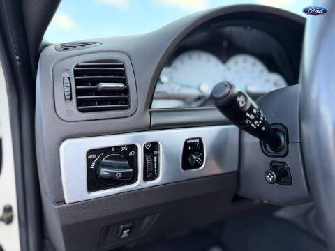 2002 Ford Thunderbird Deluxe
