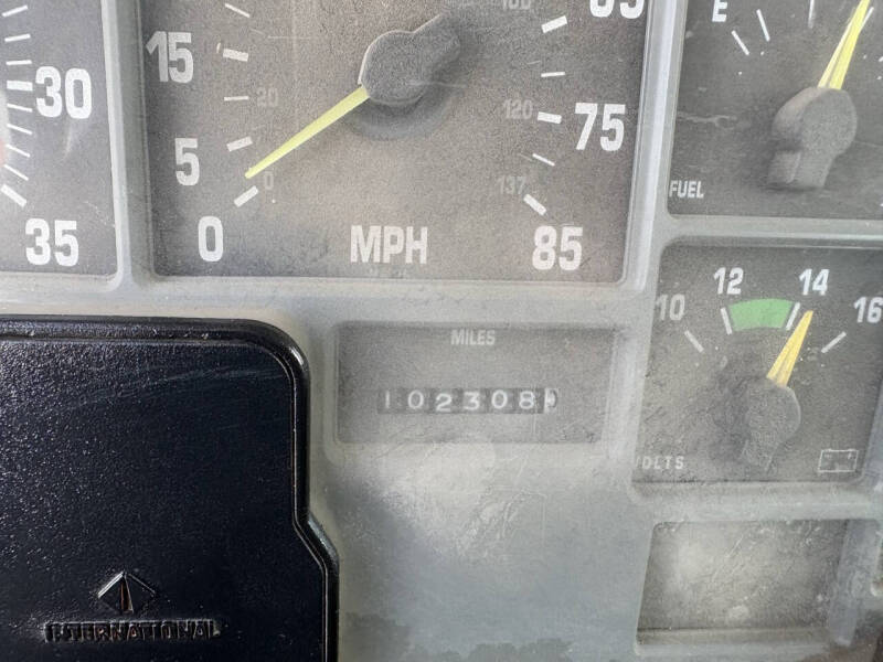 2001 International 4900