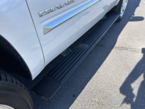 2012 Cadillac Escalade Luxury