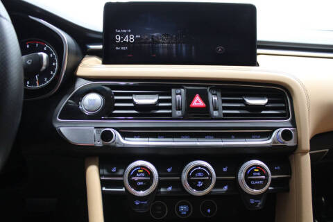 2022 Genesis G70