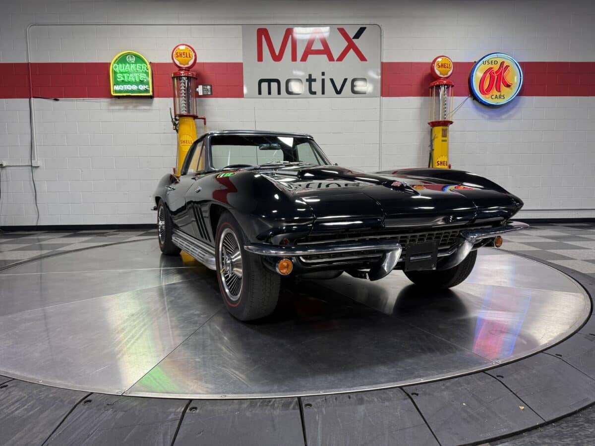 1966 Chevrolet Corvette 9