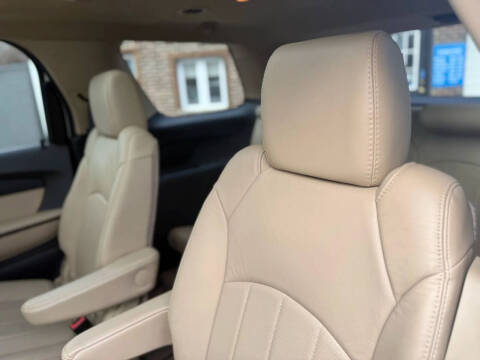 2012 GMC Acadia Denali