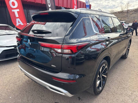2024 Mitsubishi Outlander SEL