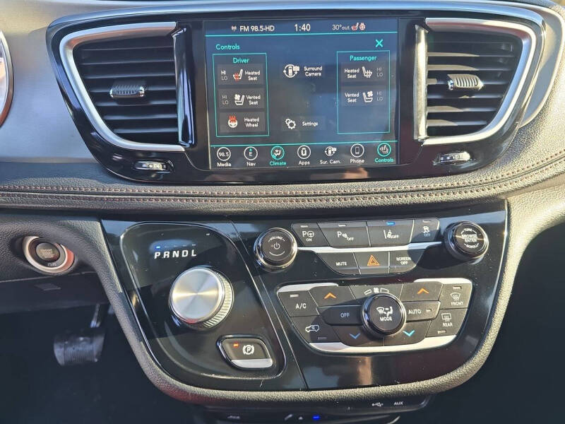 2020 Chrysler Pacifica Hybrid Limited Red S