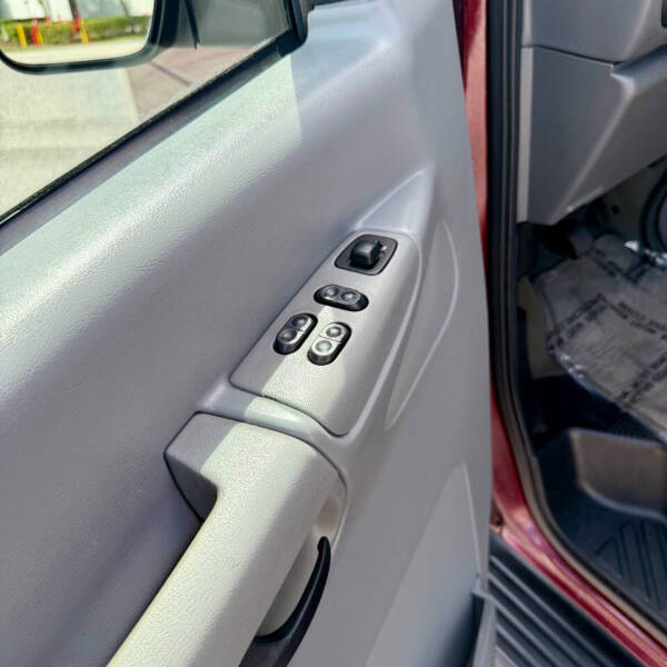 2008 Ford E-Series E-350 SD XLT