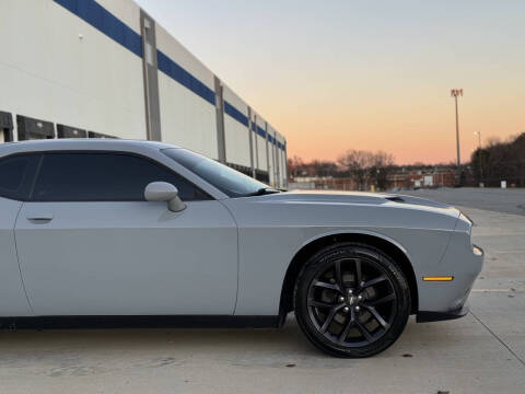 2020 Dodge Challenger SXT