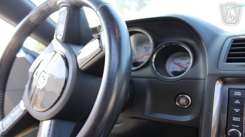 2010 Dodge Challenger SRT8
