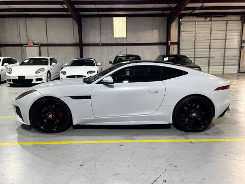 2016 Jaguar F-TYPE R