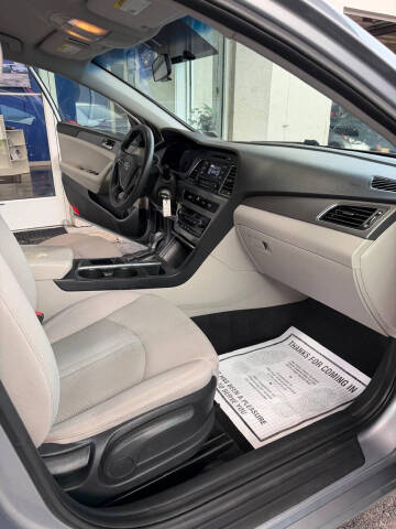 2017 Hyundai Sonata SE