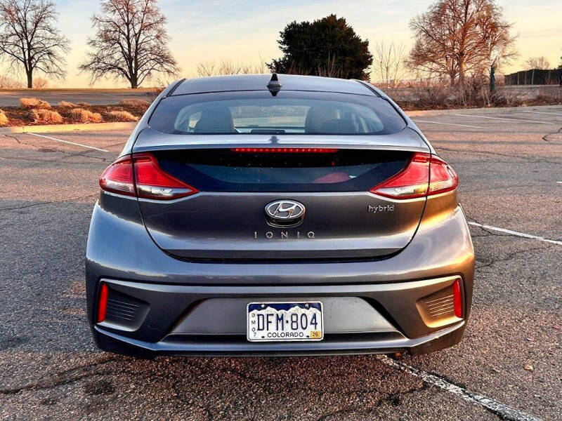 2020 Hyundai Ioniq Hybrid SE
