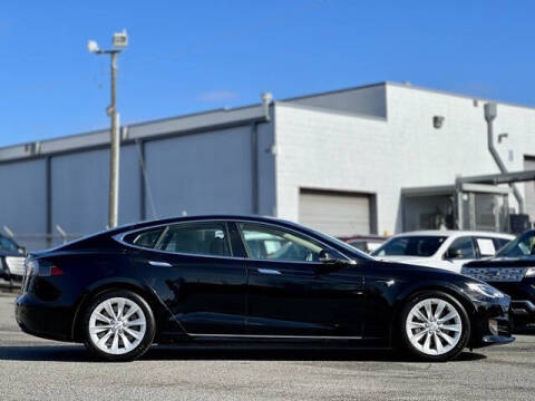 2017 Tesla Model S 90D