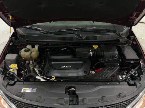 2017 Chrysler Pacifica Touring-L Plus