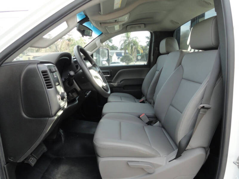 2022 Chevrolet Silverado 5500HD