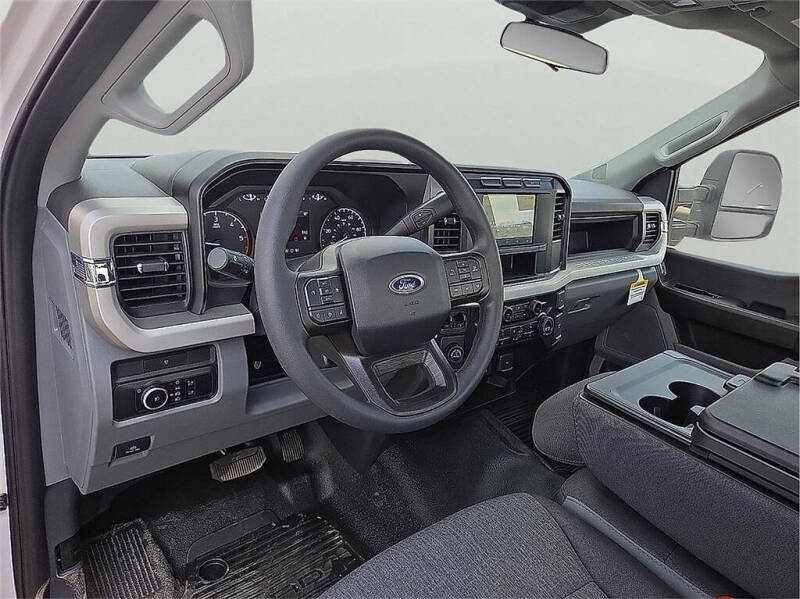 2024 Ford F-350 Super Duty XL