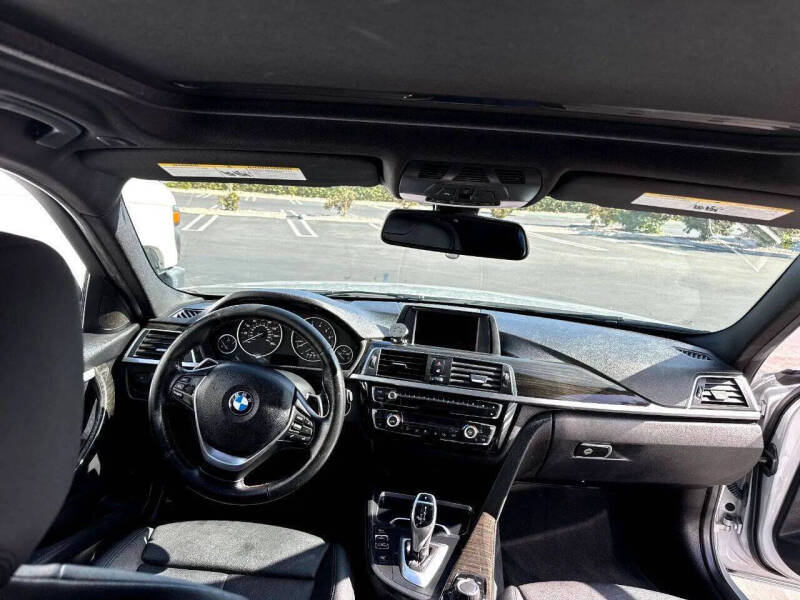 2016 BMW 3 Series 328i