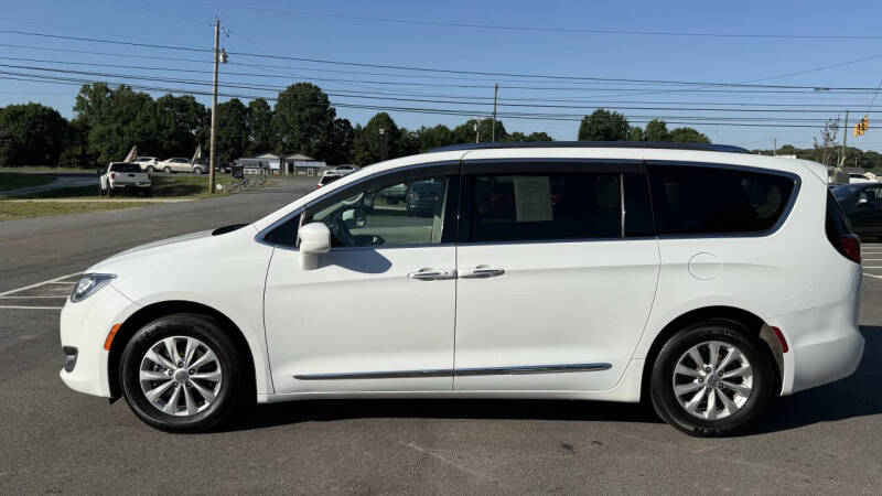 2019 Chrysler Pacifica Touring L