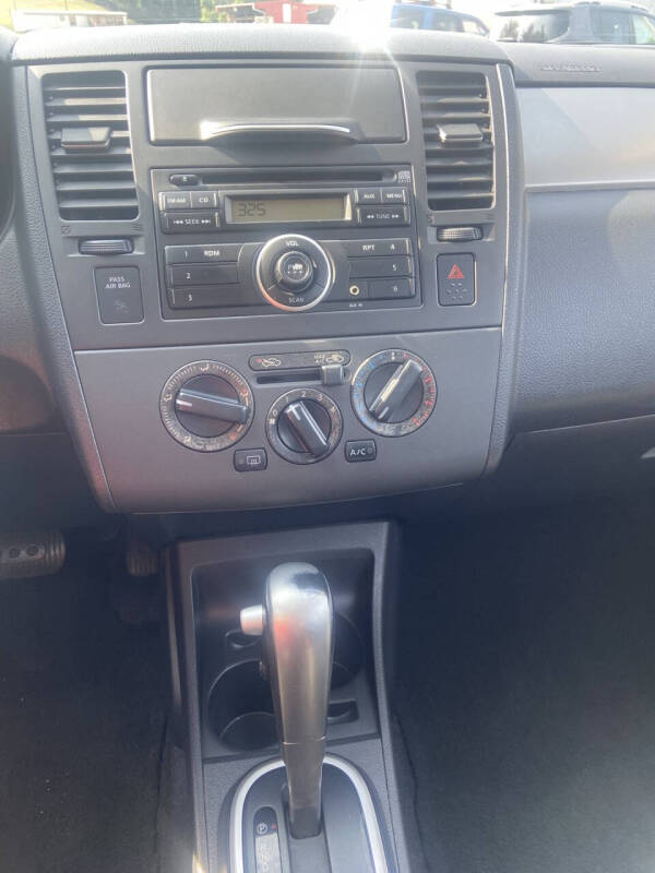 2010 Nissan Versa 1.8 S