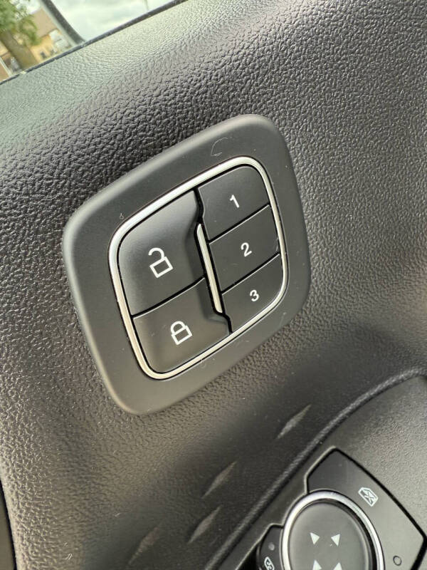 2020 Ford Escape Hybrid Titanium