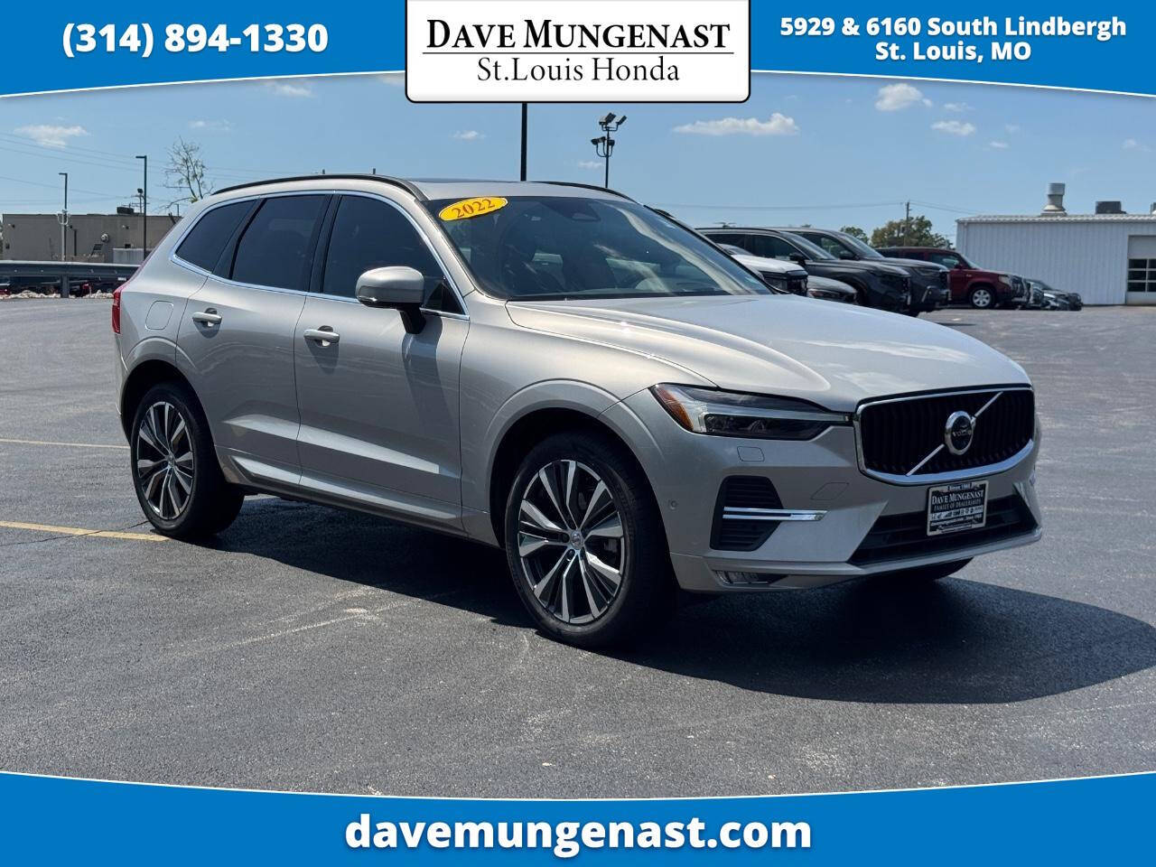 Silver 2022 Volvo XC60 B5 Momentum B5 Momentum 4dr SUV 1