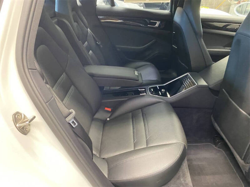 2018 Porsche Panamera 4S