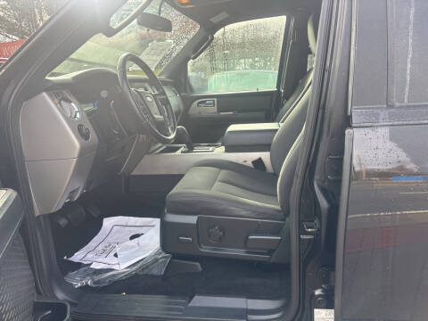 2017 Ford Expedition EL XLT