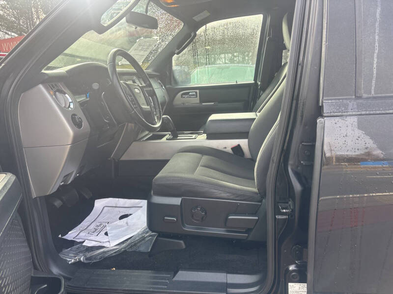 2017 Ford Expedition EL XLT