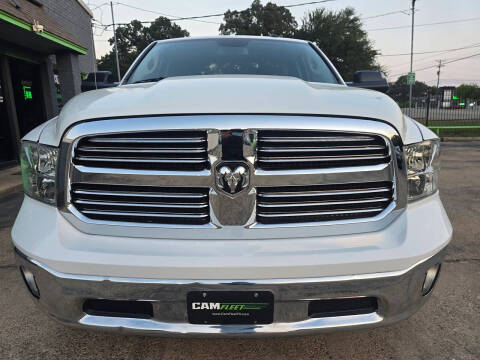 2016 RAM 1500 SLT