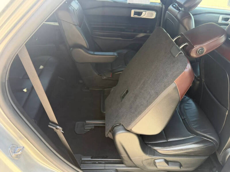 2020 Ford Explorer Platinum
