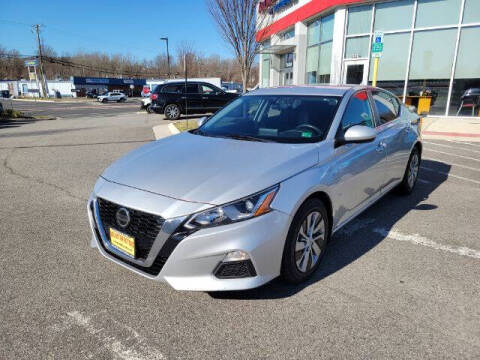 2019 Nissan Altima for sale at Arlington Motors DMV Car Store in Woodbridge VA