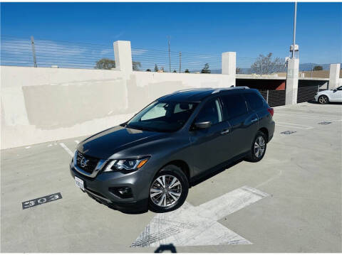 2020 Nissan Pathfinder SL